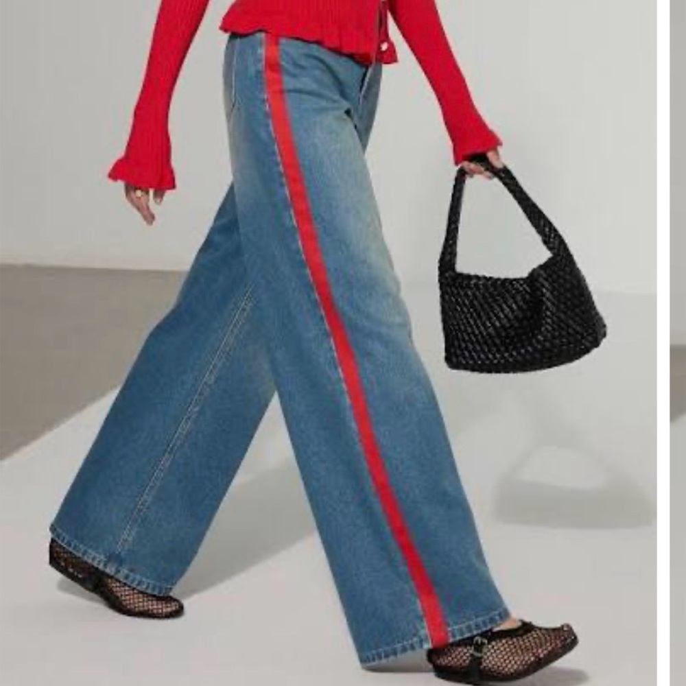 Wide Leg Blue Jeans with Red Side Stripe
